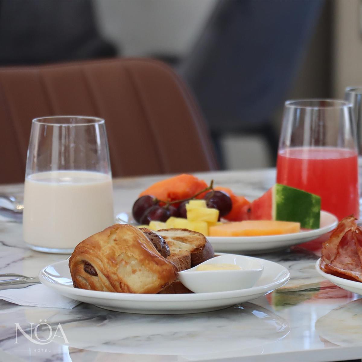 Noea Hotel Pinas Kültér fotó