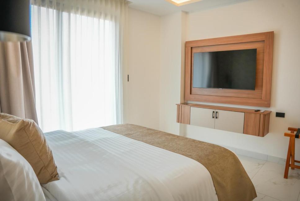 Noea Hotel Pinas Kültér fotó