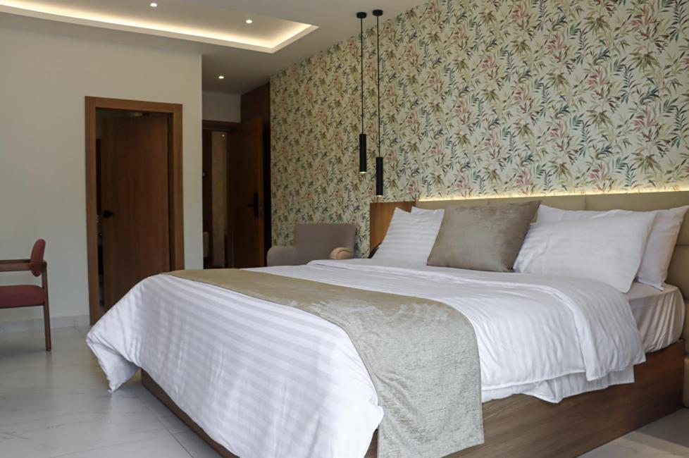 Noea Hotel Pinas Kültér fotó