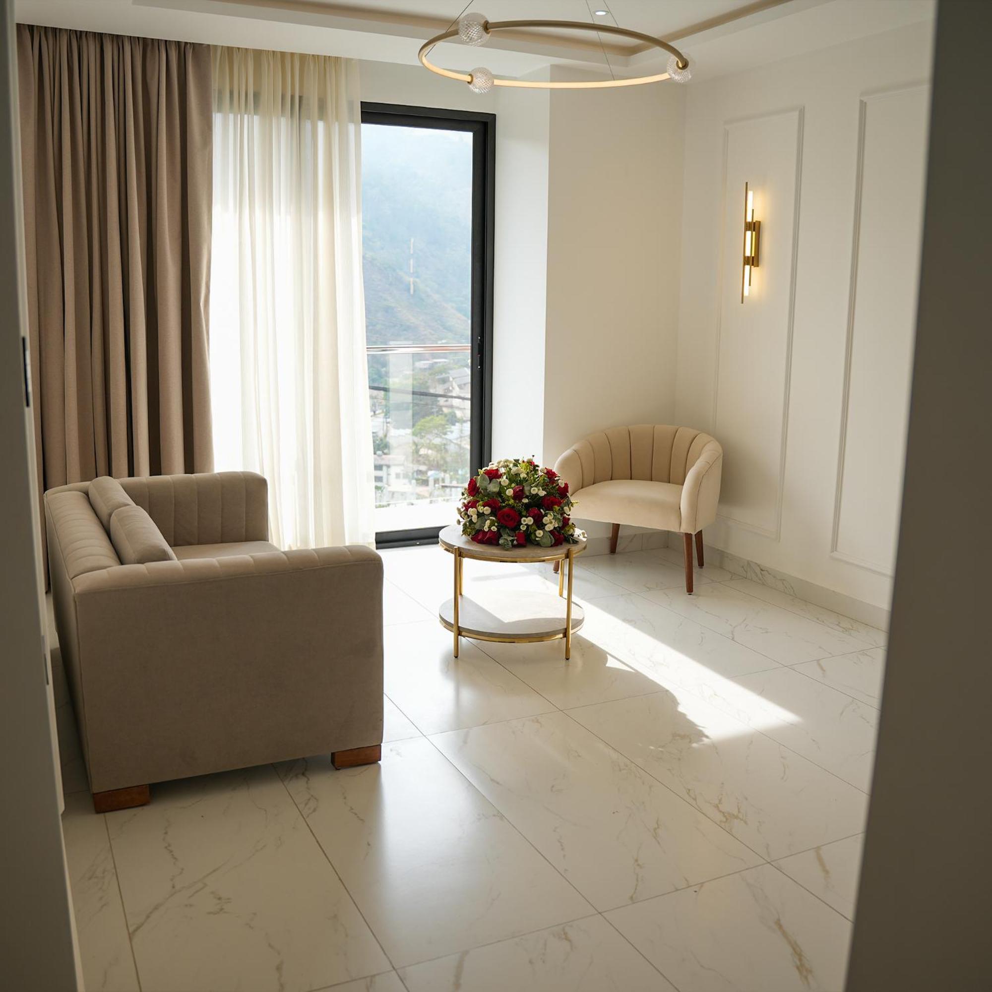 Noea Hotel Pinas Kültér fotó